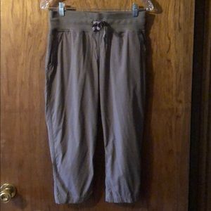 Lululemon crop pants